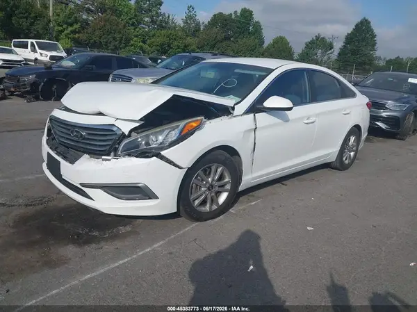 5NPE24AF5HH576823 2017 HYUNDAI SONATA - Image 2