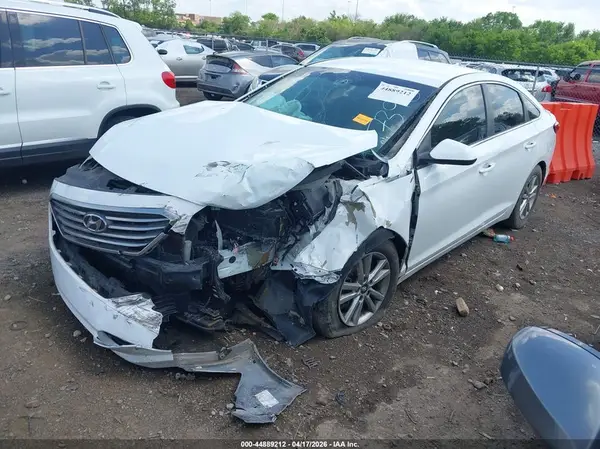 5NPE24AF5HH577390 2017 HYUNDAI SONATA - Image 2