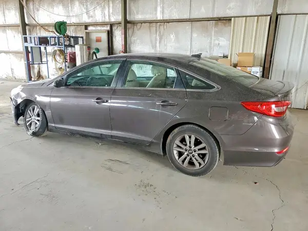 5NPE24AF5HH579690 2017 HYUNDAI SONATA - Image 2