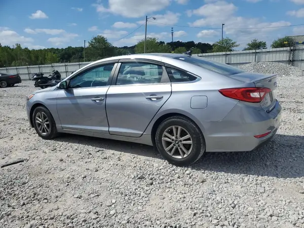 5NPE24AF5HH582038 2017 HYUNDAI SONATA - Image 2