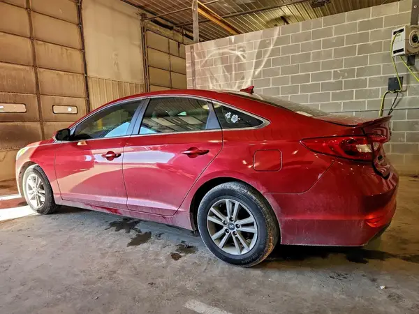 5NPE24AF5HH582993 2017 HYUNDAI SONATA - Image 2