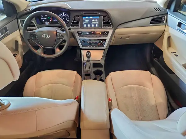 5NPE24AF5HH582993 2017 HYUNDAI SONATA - Image 8