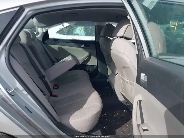 5NPE24AF5HH584372 2017 HYUNDAI SONATA - Image 8