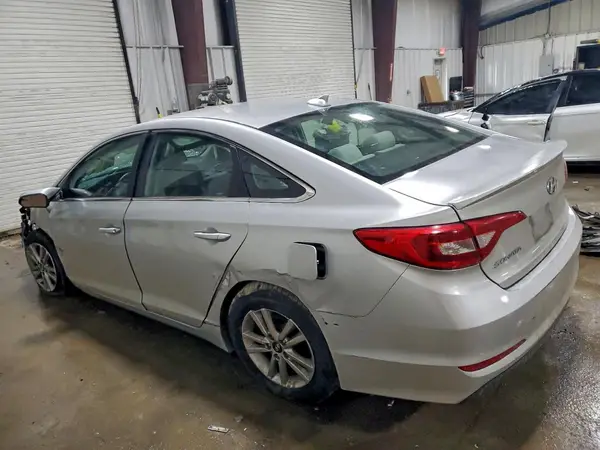 5NPE24AF5HH584887 2017 HYUNDAI SONATA - Image 2