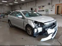 5NPE24AF5HH585621 2017 HYUNDAI SONATA