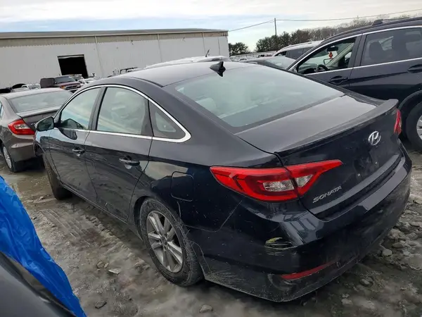 5NPE24AF5HH589748 2017 HYUNDAI SONATA - Image 2