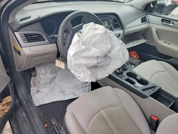 5NPE24AF5HH589748 2017 HYUNDAI SONATA - Image 8