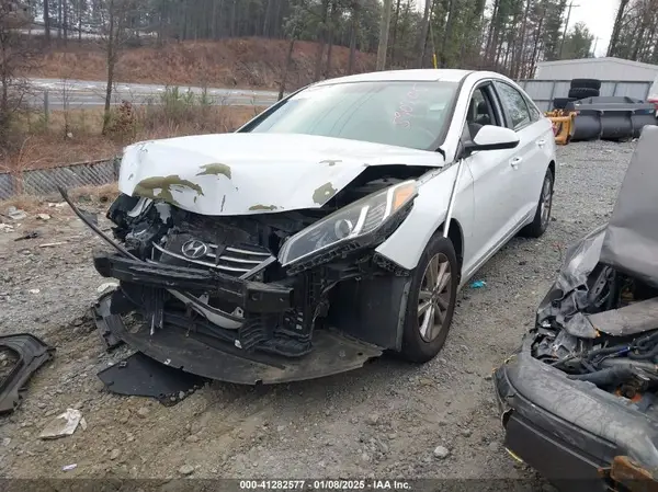 5NPE24AF5HH590205 2017 HYUNDAI SONATA - Image 2