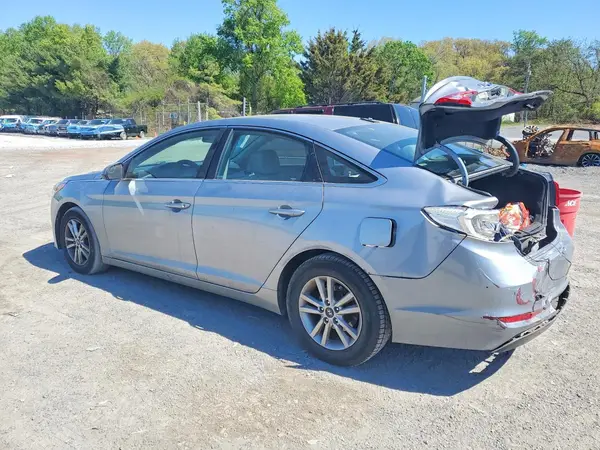 5NPE24AF5HH590771 2017 HYUNDAI SONATA - Image 2