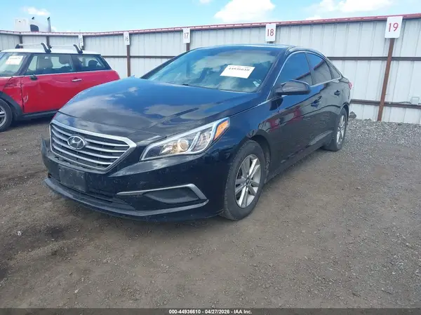 5NPE24AF5HH591080 2017 HYUNDAI SONATA - Image 2