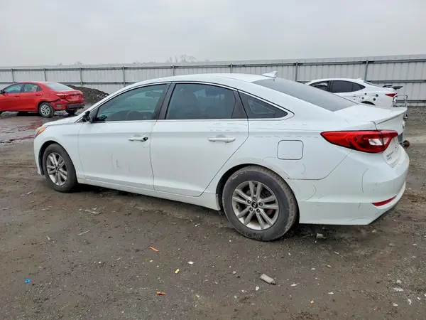 5NPE24AF5HH592679 2017 HYUNDAI SONATA - Image 2