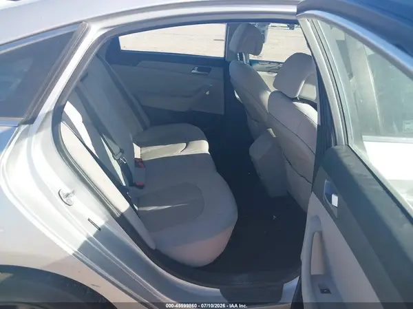 5NPE24AF5HH594688 2017 HYUNDAI SONATA - Image 8