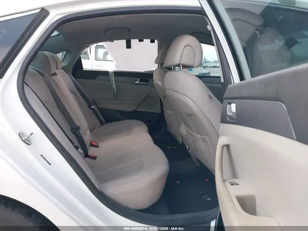 5NPE24AF5HH595176 2017 HYUNDAI SONATA - Image 8