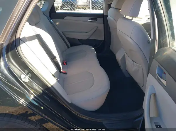 5NPE24AF5JH598245 2018 HYUNDAI SONATA - Image 8