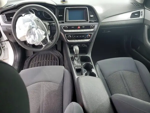 5NPE24AF5JH599752 2018 HYUNDAI SONATA - Image 8