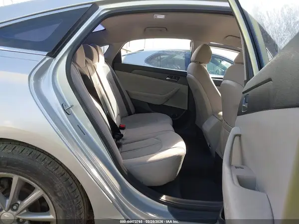 5NPE24AF5JH600589 2018 HYUNDAI SONATA - Image 8