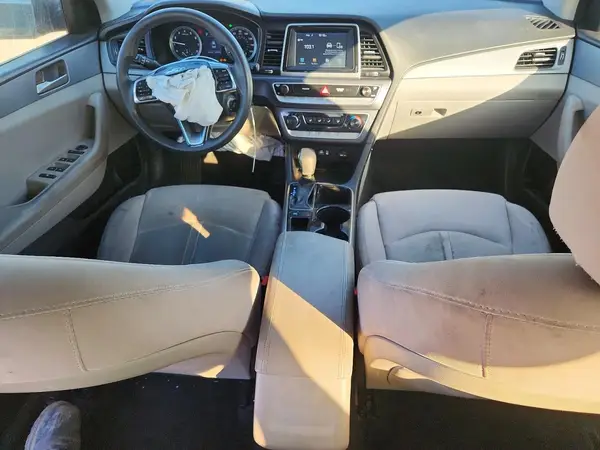 5NPE24AF5JH601189 2018 HYUNDAI SONATA - Image 8