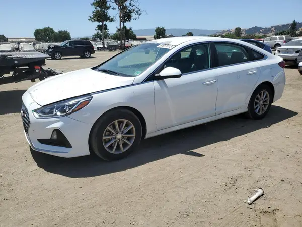 5NPE24AF5JH602021 2018 HYUNDAI SONATA - Image 1