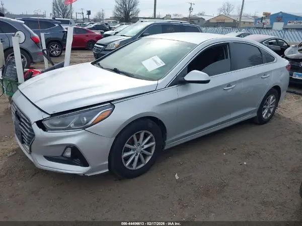 5NPE24AF5JH602617 2018 HYUNDAI SONATA - Image 2