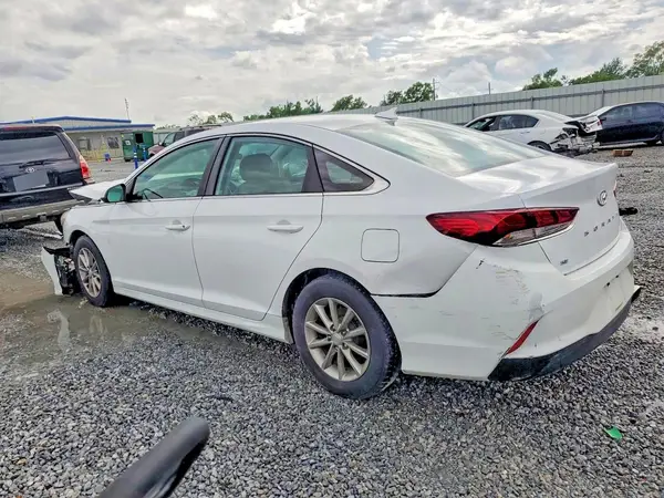 5NPE24AF5JH603198 2018 HYUNDAI SONATA - Image 2