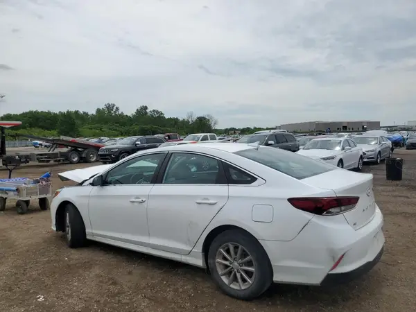 5NPE24AF5JH604092 2018 HYUNDAI SONATA - Image 2