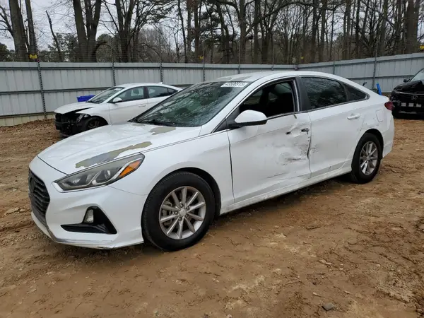 5NPE24AF5JH605758 2018 HYUNDAI SONATA - Image 1