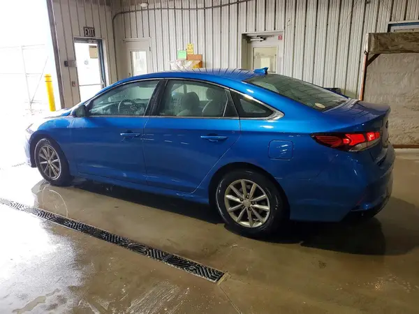 5NPE24AF5JH607963 2018 HYUNDAI SONATA - Image 2