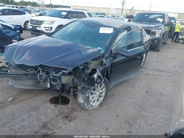 5NPE24AF5JH610202 2018 HYUNDAI SONATA - Image 2