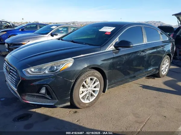 5NPE24AF5JH611012 2018 HYUNDAI SONATA - Image 2