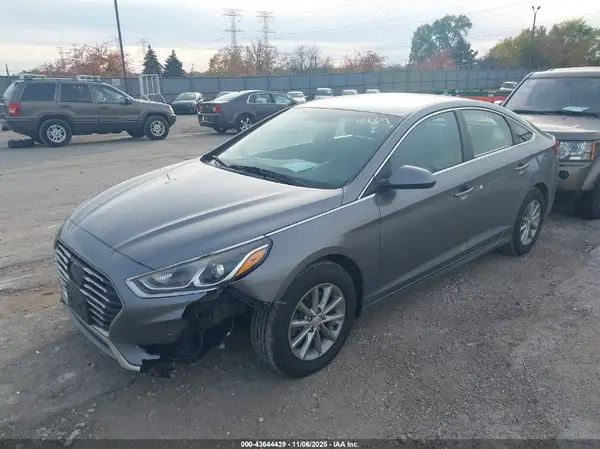 5NPE24AF5JH613665 2018 HYUNDAI SONATA - Image 2