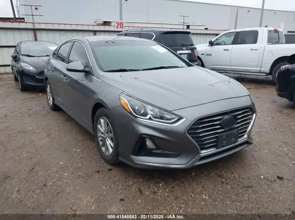 5NPE24AF5JH614315 2018 HYUNDAI SONATA - Image 1