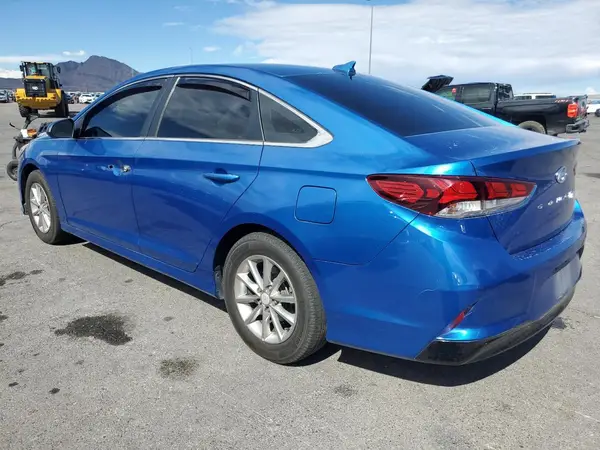 5NPE24AF5JH621412 2018 HYUNDAI SONATA - Image 2