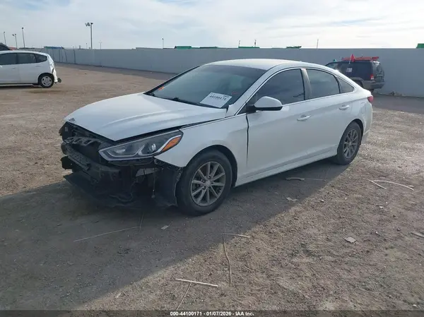 5NPE24AF5JH623497 2018 HYUNDAI SONATA - Image 2