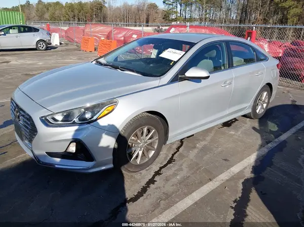 5NPE24AF5JH624598 2018 HYUNDAI SONATA - Image 2