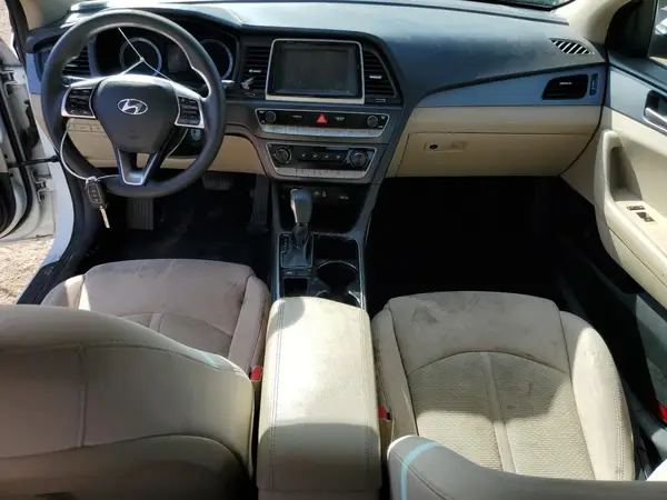 5NPE24AF5JH627095 2018 HYUNDAI SONATA - Image 8