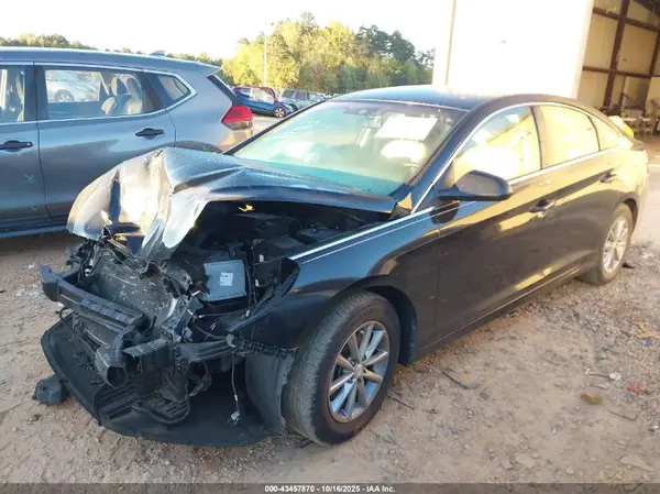 5NPE24AF5JH628005 2018 HYUNDAI SONATA - Image 2