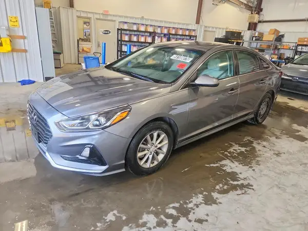 5NPE24AF5JH643426 2018 HYUNDAI SONATA - Image 1