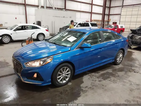 5NPE24AF5JH645144 2018 HYUNDAI SONATA - Image 2
