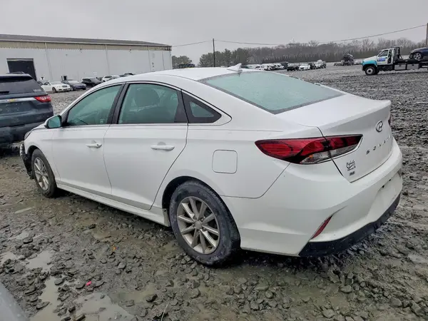 5NPE24AF5JH646584 2018 HYUNDAI SONATA - Image 2
