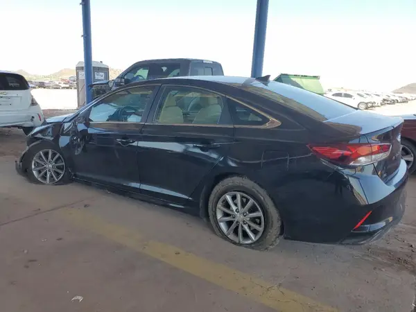 5NPE24AF5JH646889 2018 HYUNDAI SONATA - Image 2