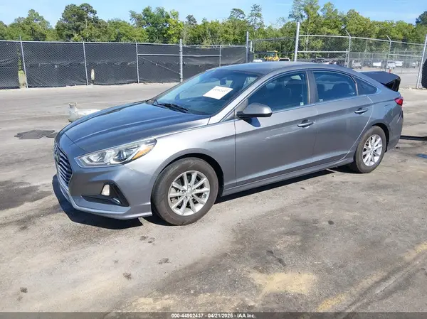 5NPE24AF5JH655401 2018 HYUNDAI SONATA - Image 2