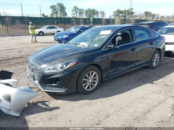 5NPE24AF5JH656452 2018 HYUNDAI SONATA - Image 2