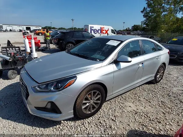 5NPE24AF5JH664065 2018 HYUNDAI SONATA - Image 2