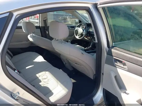 5NPE24AF5JH664065 2018 HYUNDAI SONATA - Image 8