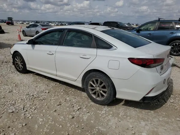 5NPE24AF5JH665913 2018 HYUNDAI SONATA - Image 2
