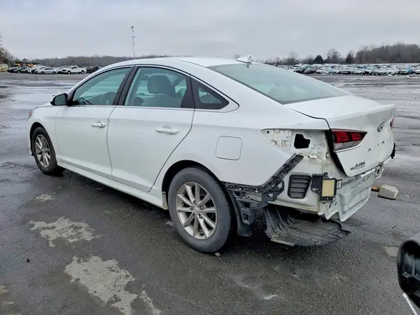 5NPE24AF5JH667368 2018 HYUNDAI SONATA - Image 2