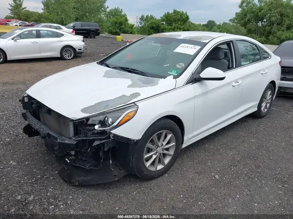 5NPE24AF5JH668746 2018 HYUNDAI SONATA - Image 2