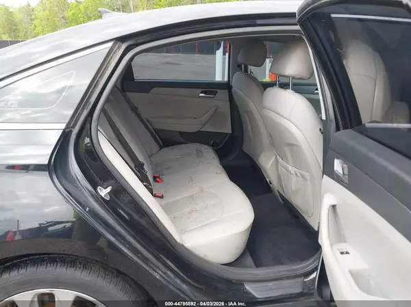 5NPE24AF5JH670657 2018 HYUNDAI SONATA - Image 8