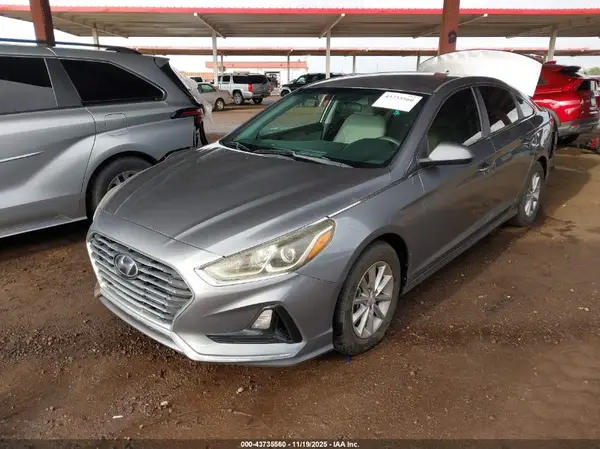 5NPE24AF5JH673199 2018 HYUNDAI SONATA - Image 2