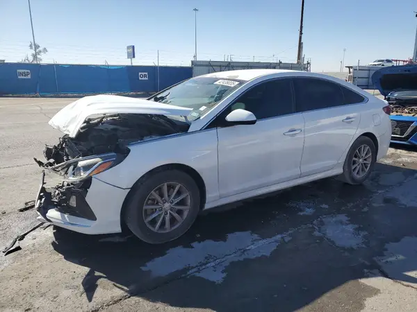 5NPE24AF5JH673977 2018 HYUNDAI SONATA - Image 1